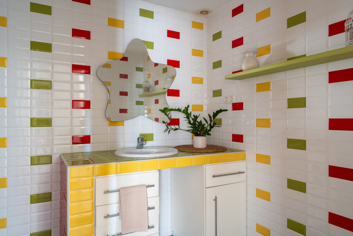 6cda6c89ac0b912dfb61284c3713ea04 - 20