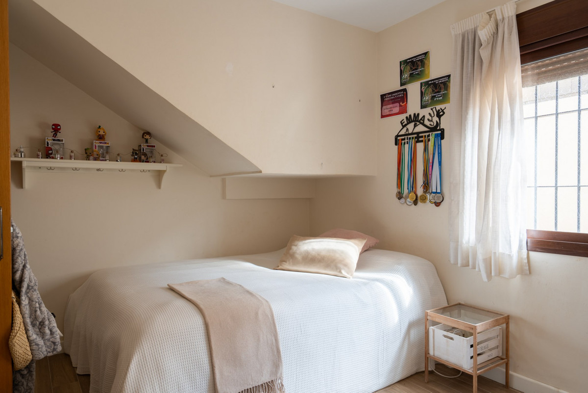 6cda6c89ac0b912dfb61284c3713ea04 - 22