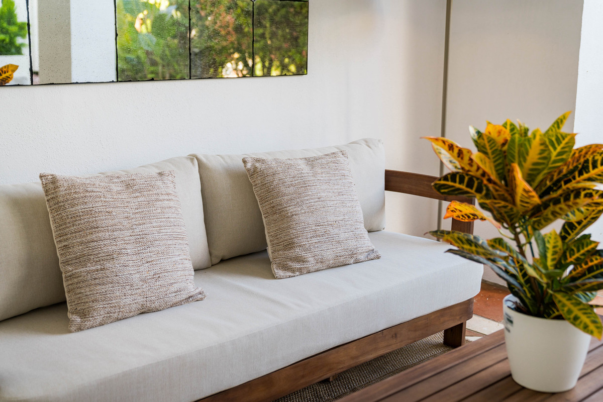 6ed06b4fc569a2a413022c90f5aeab80 - 16