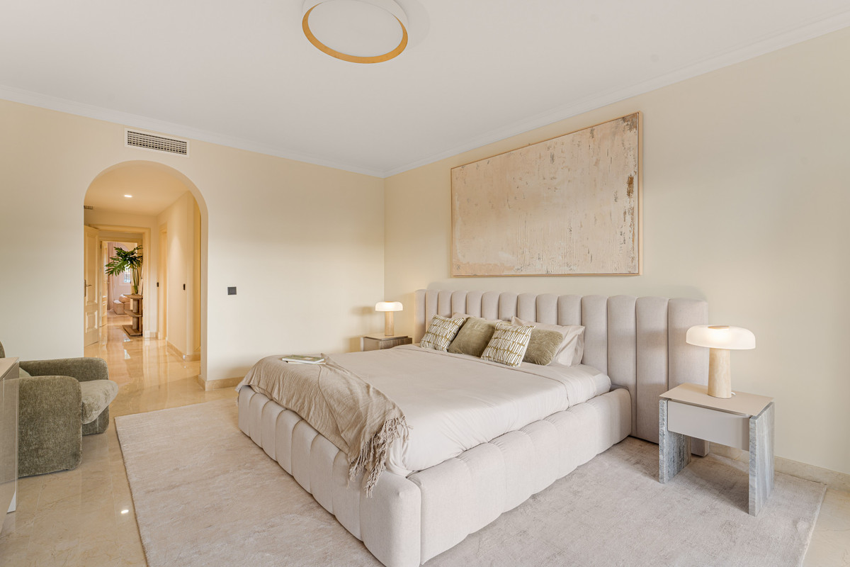 6ed06b4fc569a2a413022c90f5aeab80 - 19