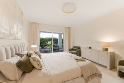 6ed06b4fc569a2a413022c90f5aeab80 - 20