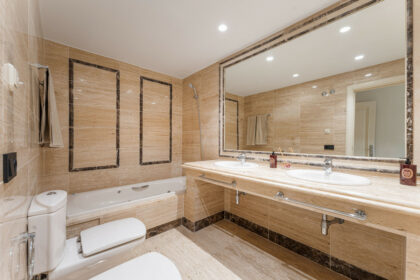 6ed06b4fc569a2a413022c90f5aeab80 - 22