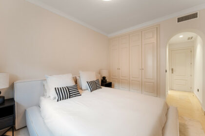 6ed06b4fc569a2a413022c90f5aeab80 - 26