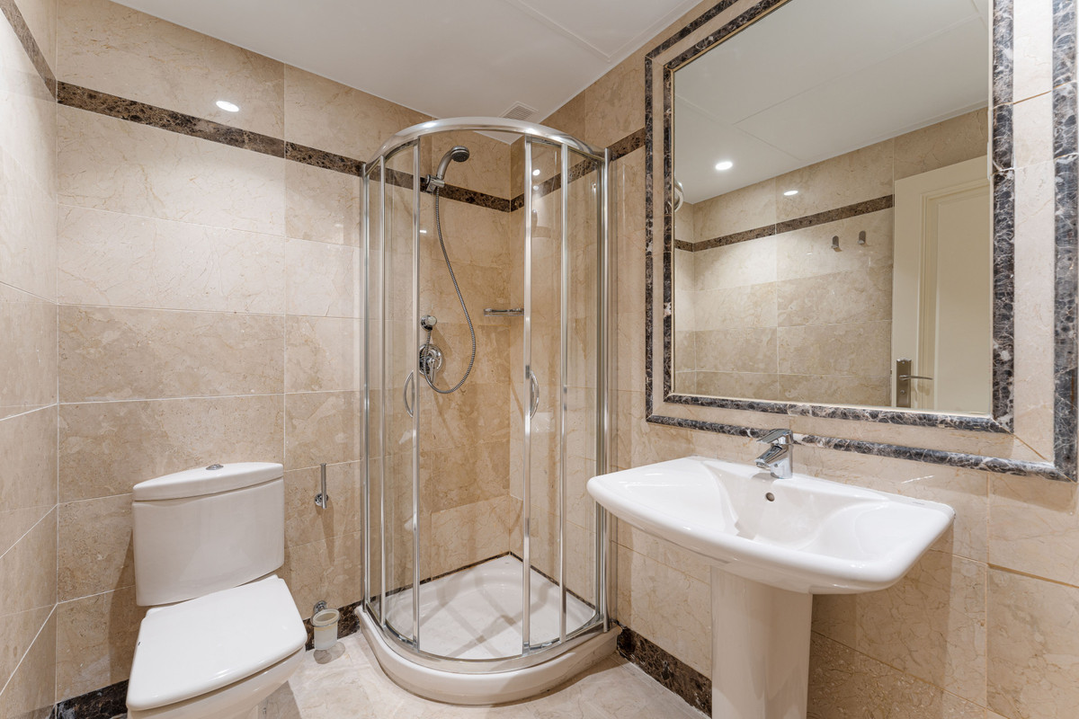 6ed06b4fc569a2a413022c90f5aeab80 - 29