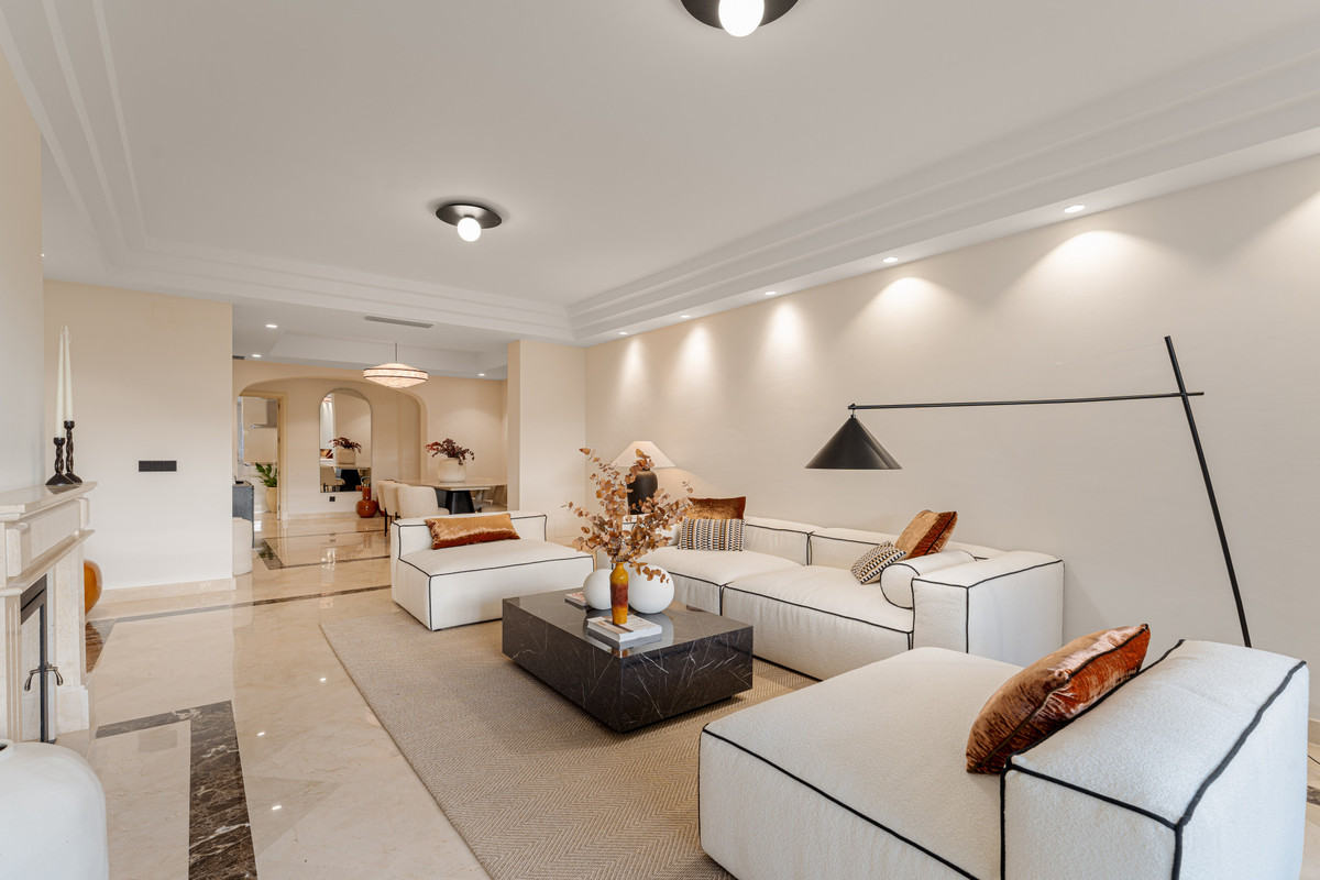 6ed06b4fc569a2a413022c90f5aeab80 - 4