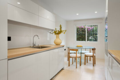 6ed06b4fc569a2a413022c90f5aeab80 - 9