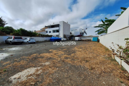 6f95e22e1e1d8bb11a3a5ad5758fb4e7 - 10