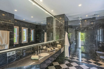 733c56ef74201cfab299c618f09eac70 - 38