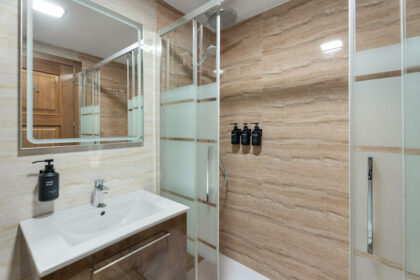 757c182e9f9eeee5c107c3e8f8380037 - 14