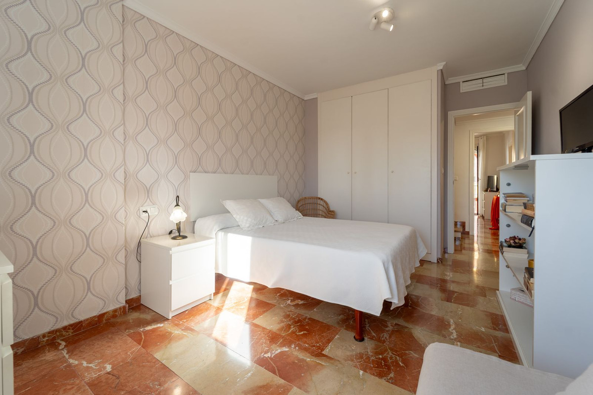 78f97ed9509e40c7e4ce2d93d37b0103 - 21