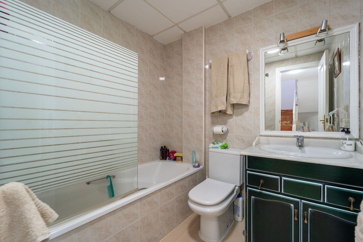 78f97ed9509e40c7e4ce2d93d37b0103 - 25