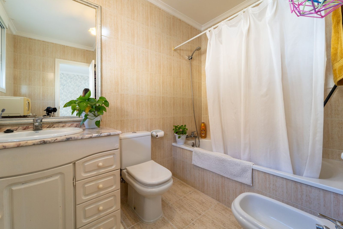 78f97ed9509e40c7e4ce2d93d37b0103 - 31