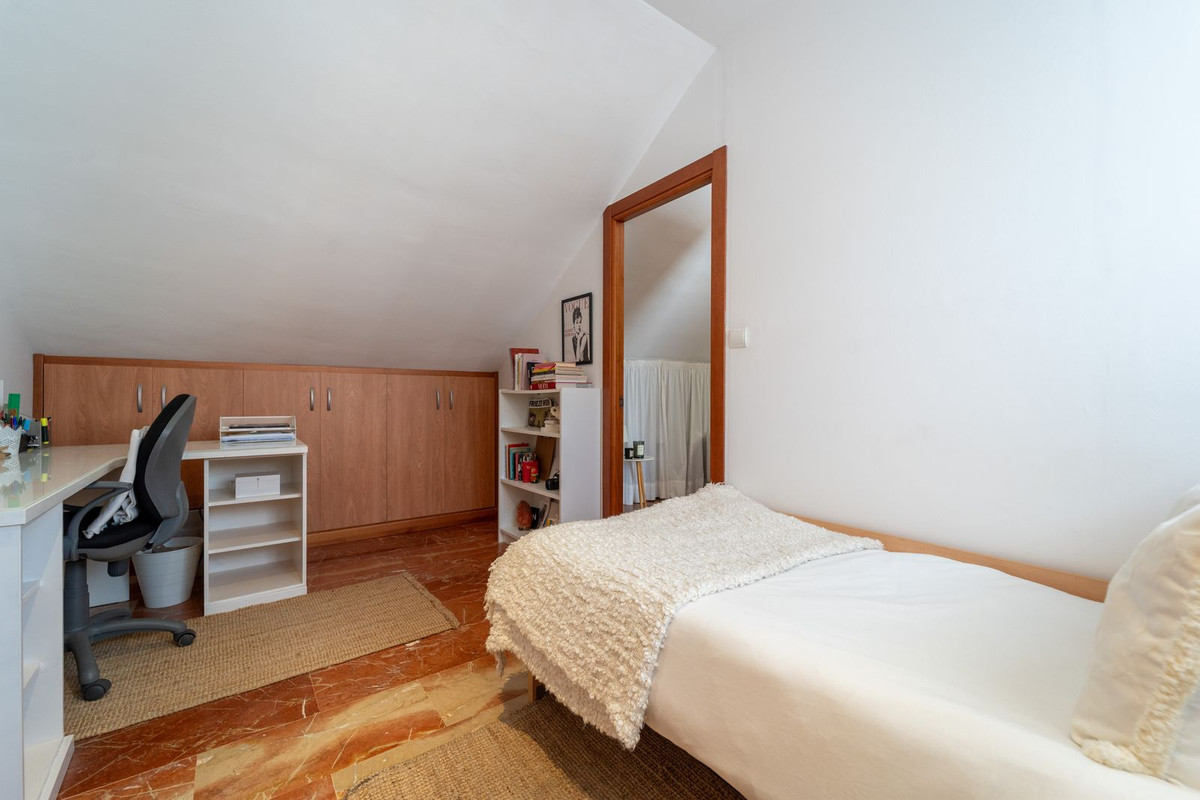 78f97ed9509e40c7e4ce2d93d37b0103 - 36