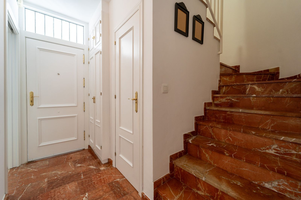 78f97ed9509e40c7e4ce2d93d37b0103 - 43