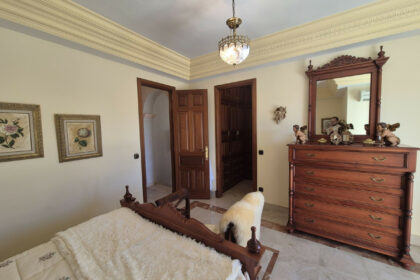 794cfa1a4a5aeb6d86f0e52aaf13be30 - 35