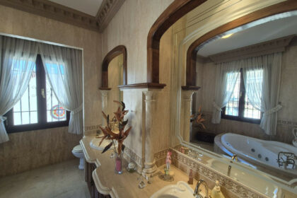 794cfa1a4a5aeb6d86f0e52aaf13be30 - 38