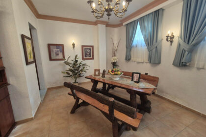 794cfa1a4a5aeb6d86f0e52aaf13be30 - 63