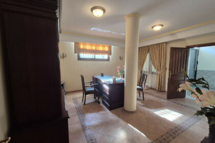 794cfa1a4a5aeb6d86f0e52aaf13be30 - 66