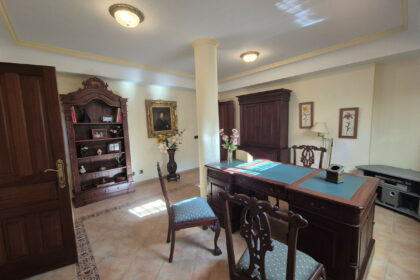 794cfa1a4a5aeb6d86f0e52aaf13be30 - 68