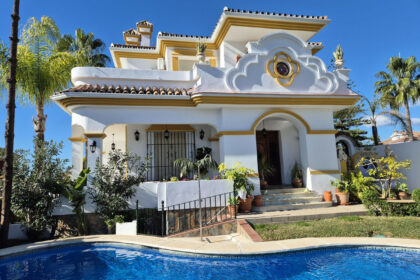 794cfa1a4a5aeb6d86f0e52aaf13be30 - 75