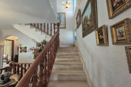 794cfa1a4a5aeb6d86f0e52aaf13be30 - 9