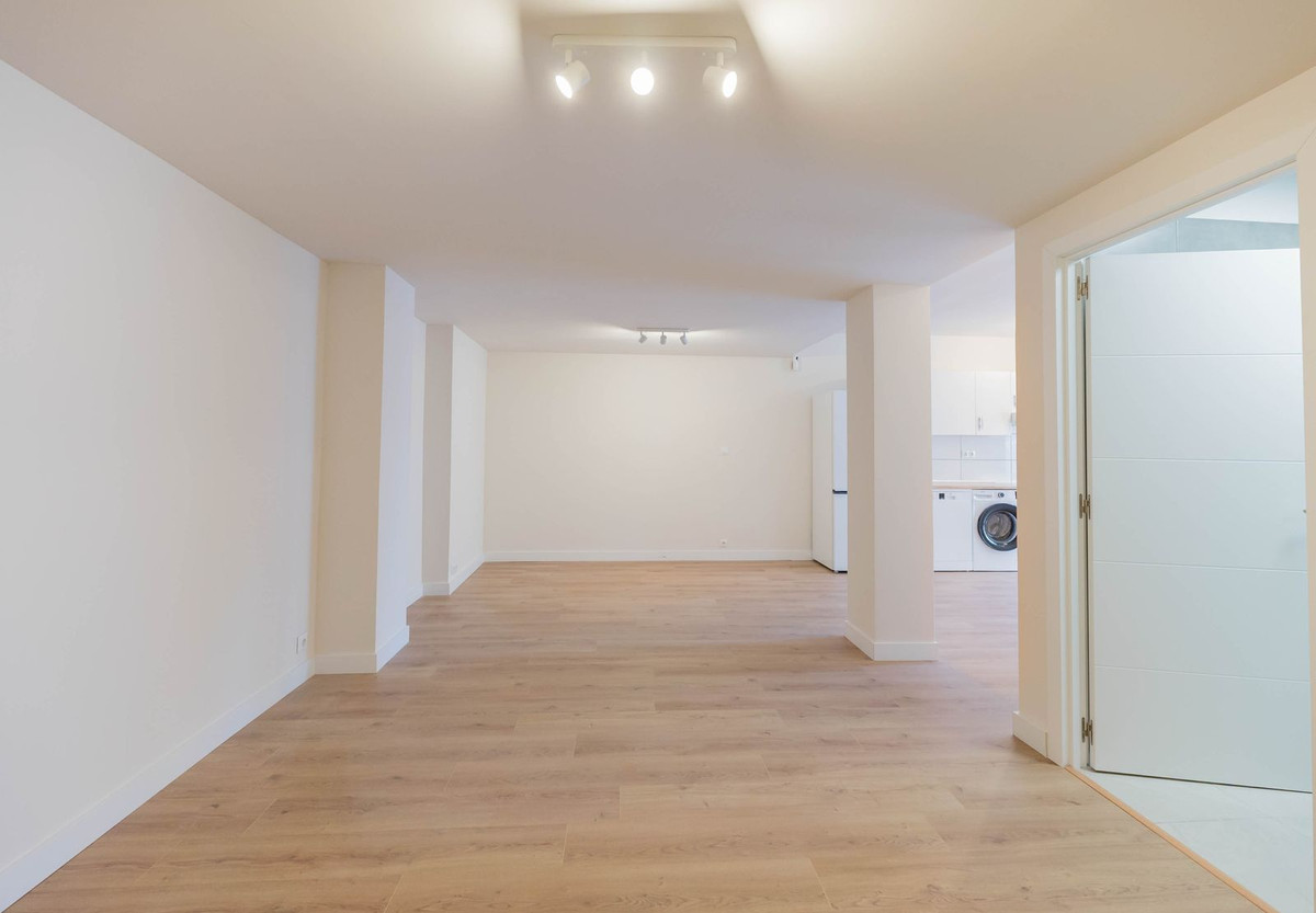 7fae699ed0b6161adadc7a8c9f7c4513 - 12