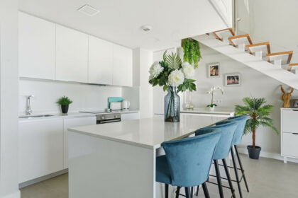 8009115324bcefe9e06ad0bd35d59fb6 - 18