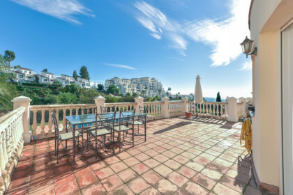 80e238e7a7627313653d6f9372aa6ab2 - 21