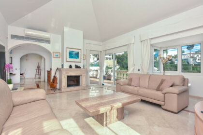 80e238e7a7627313653d6f9372aa6ab2 - 3