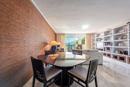 835efaa6702e63e213a73788b9fe3f4b - 5