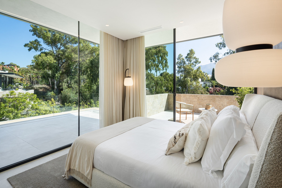 83cb4b8a51b530c53bb2f38a82cc13f4 - 20