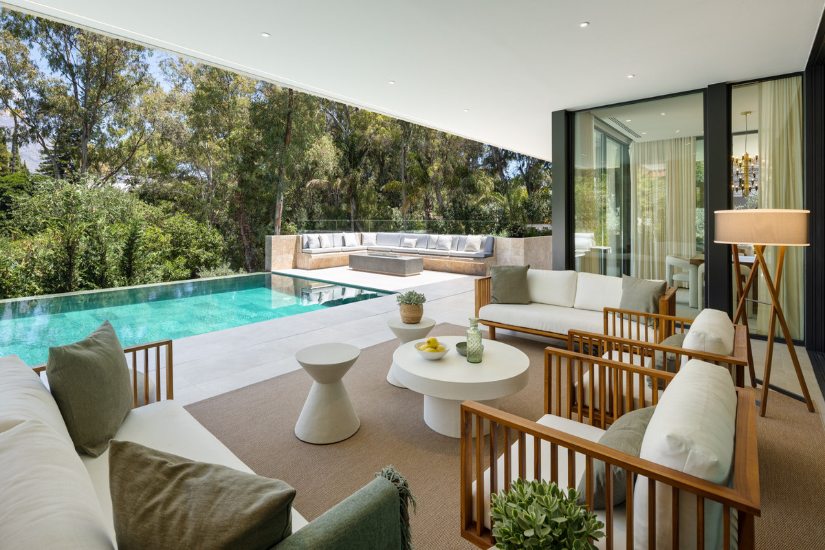 83cb4b8a51b530c53bb2f38a82cc13f4 - 29