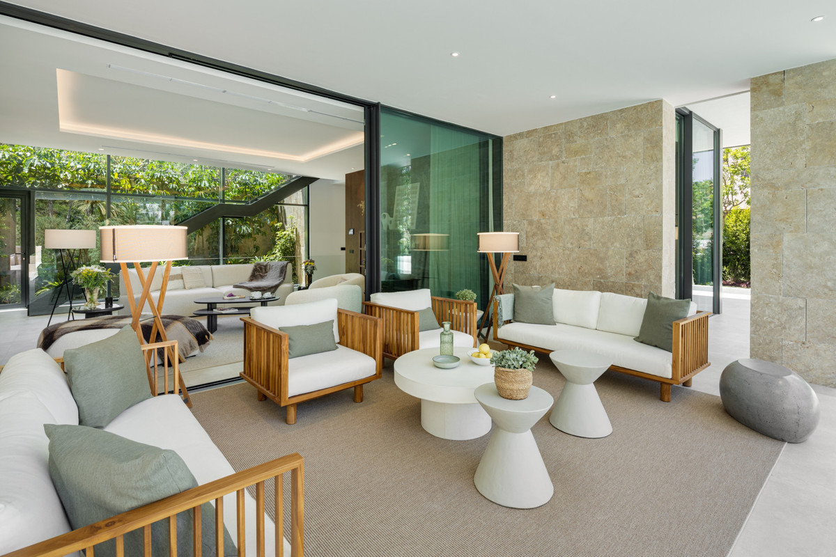 83cb4b8a51b530c53bb2f38a82cc13f4 - 30