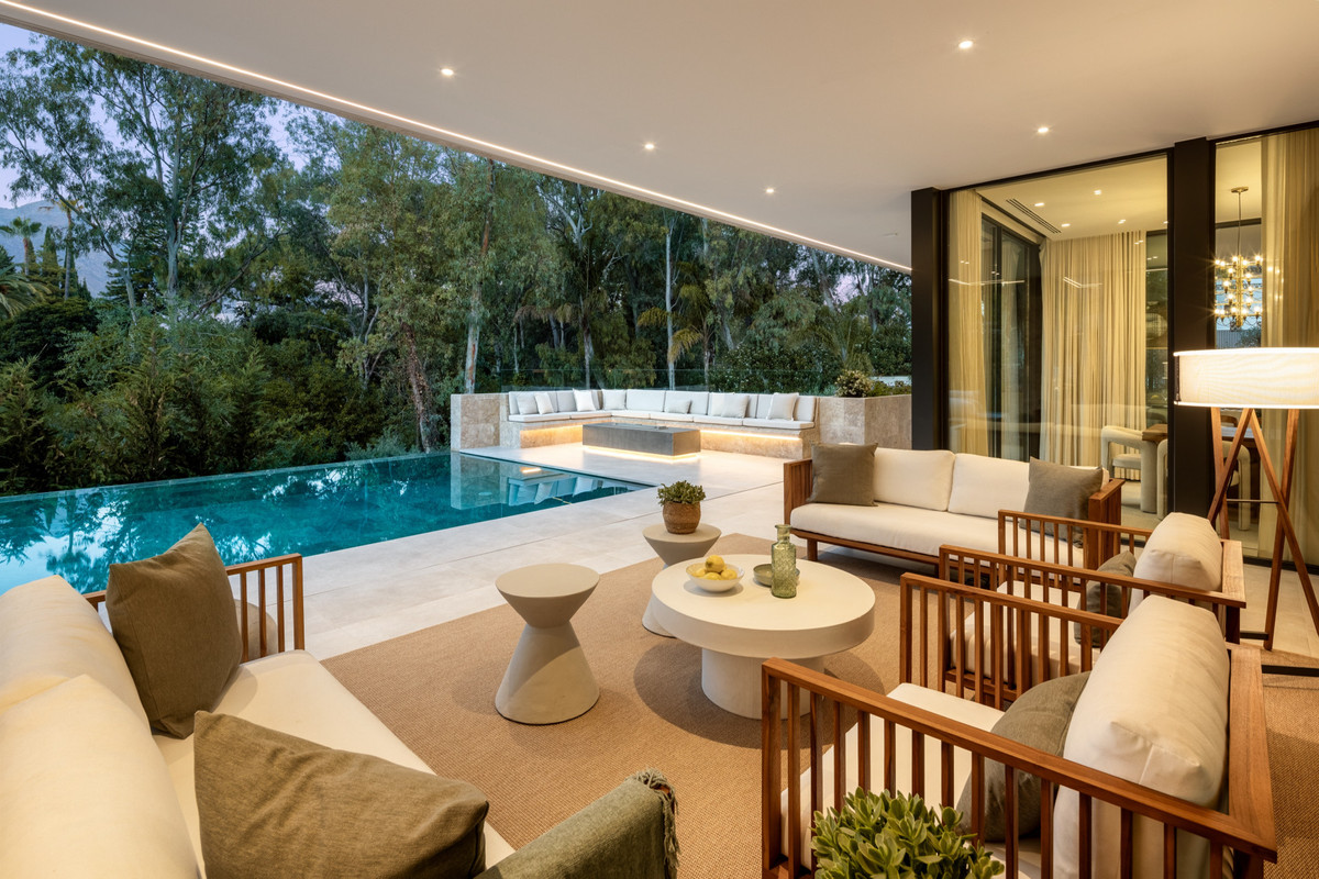 83cb4b8a51b530c53bb2f38a82cc13f4 - 4