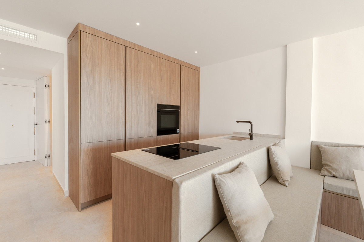 874035775e12728e265fbcf01c0c5bf2 - 14