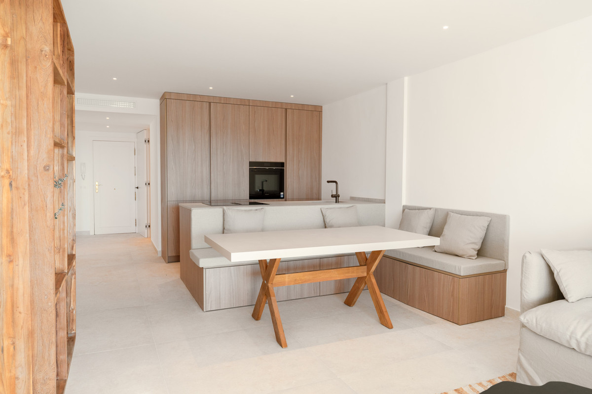 874035775e12728e265fbcf01c0c5bf2 - 3