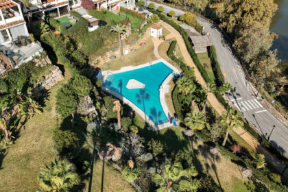 874035775e12728e265fbcf01c0c5bf2 - 46