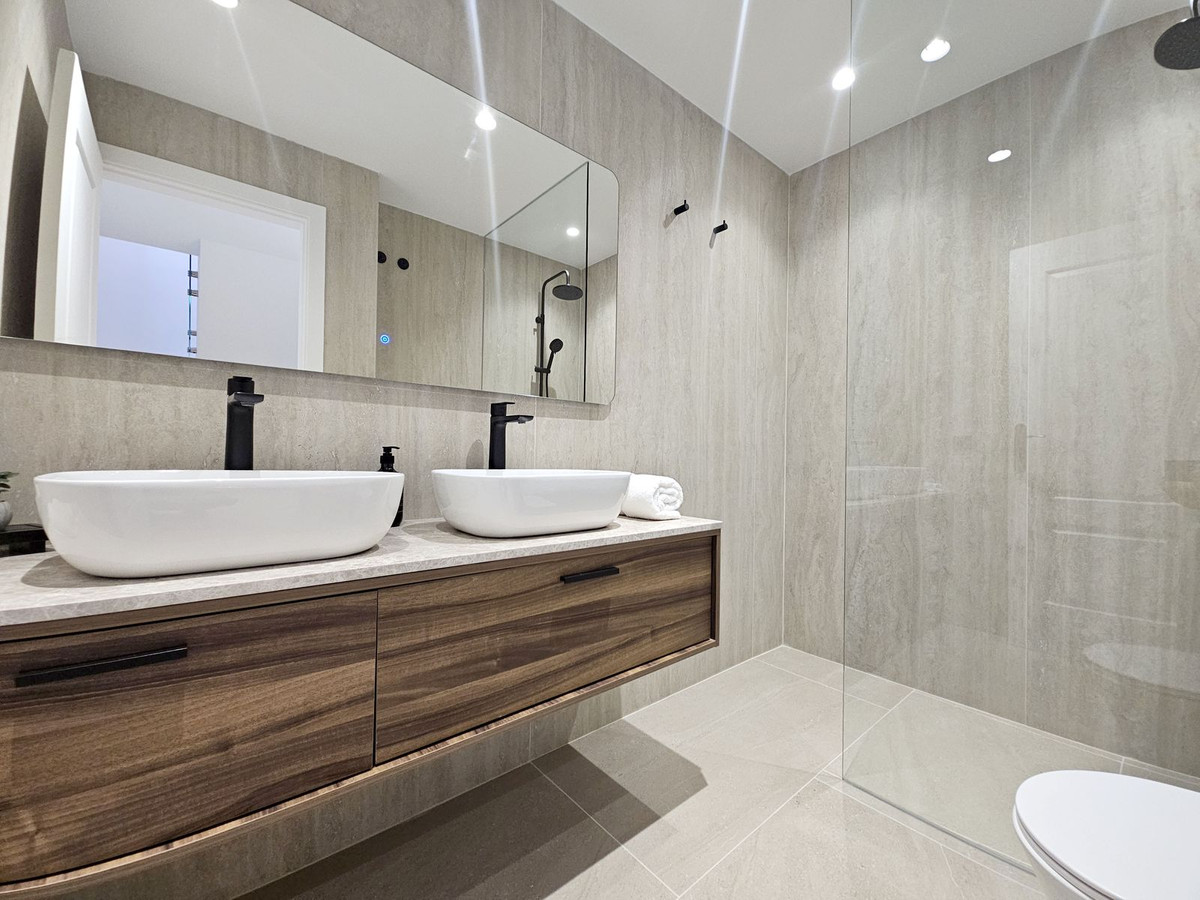 87fa9ec90561a90f03715f2b717059a4 - 13