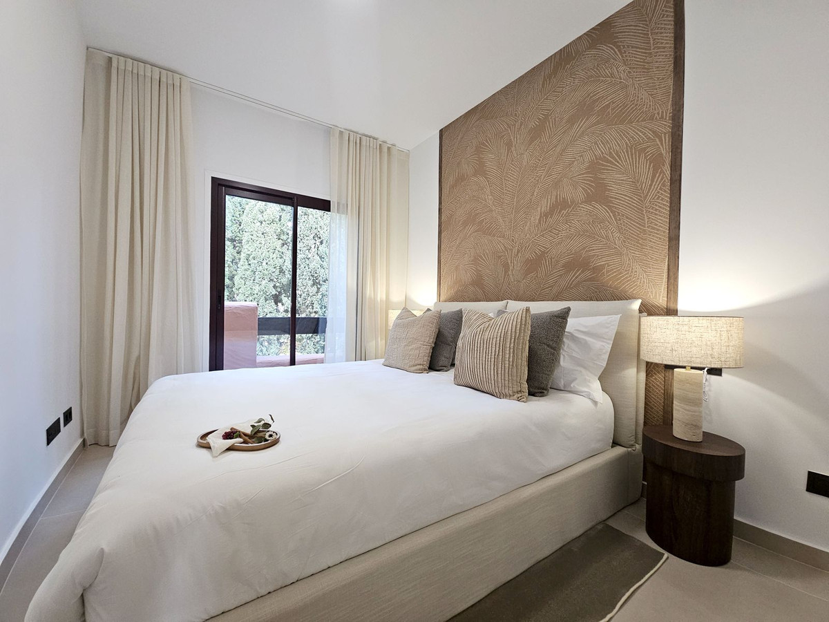 87fa9ec90561a90f03715f2b717059a4 - 15