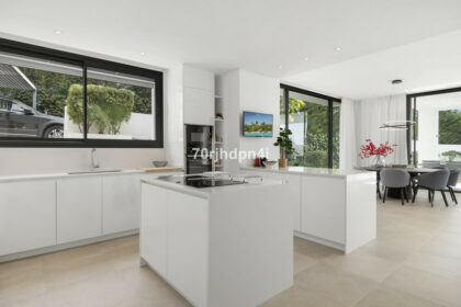 8939c70308eccacf9cb64fbca66a9a87 - 10