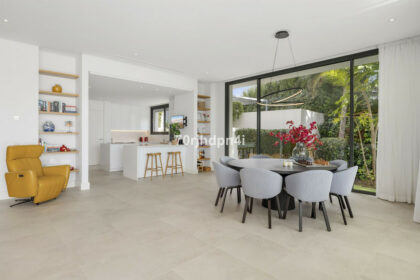 8939c70308eccacf9cb64fbca66a9a87 - 15