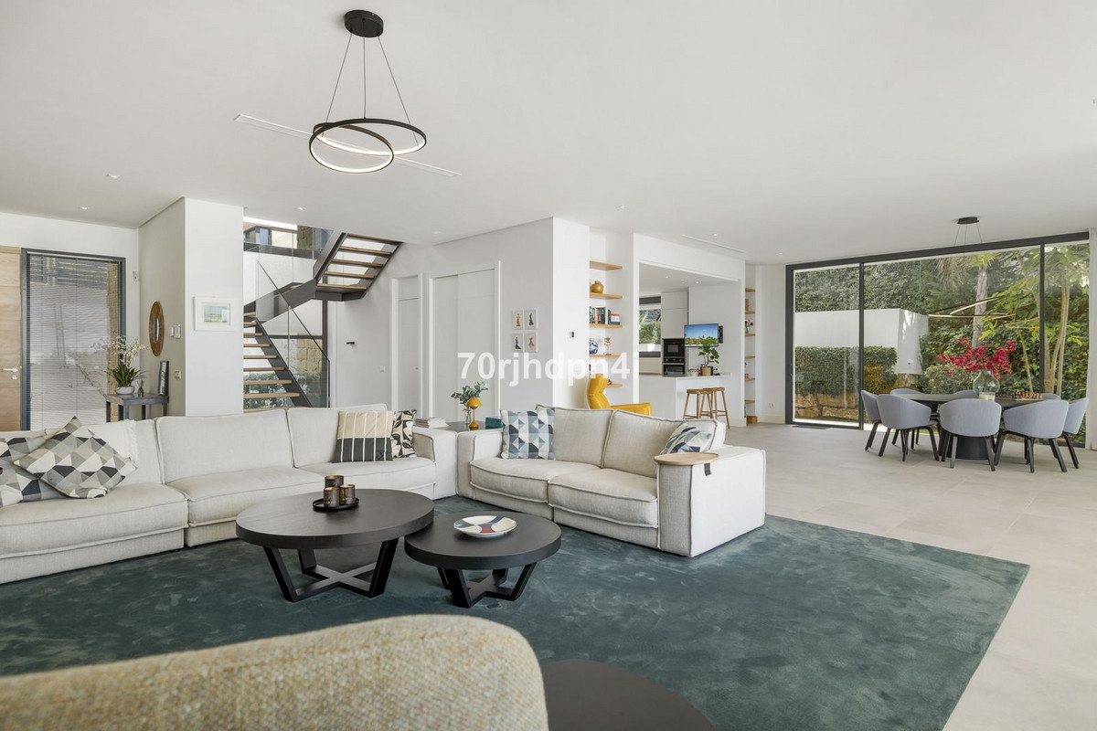 8939c70308eccacf9cb64fbca66a9a87 - 26