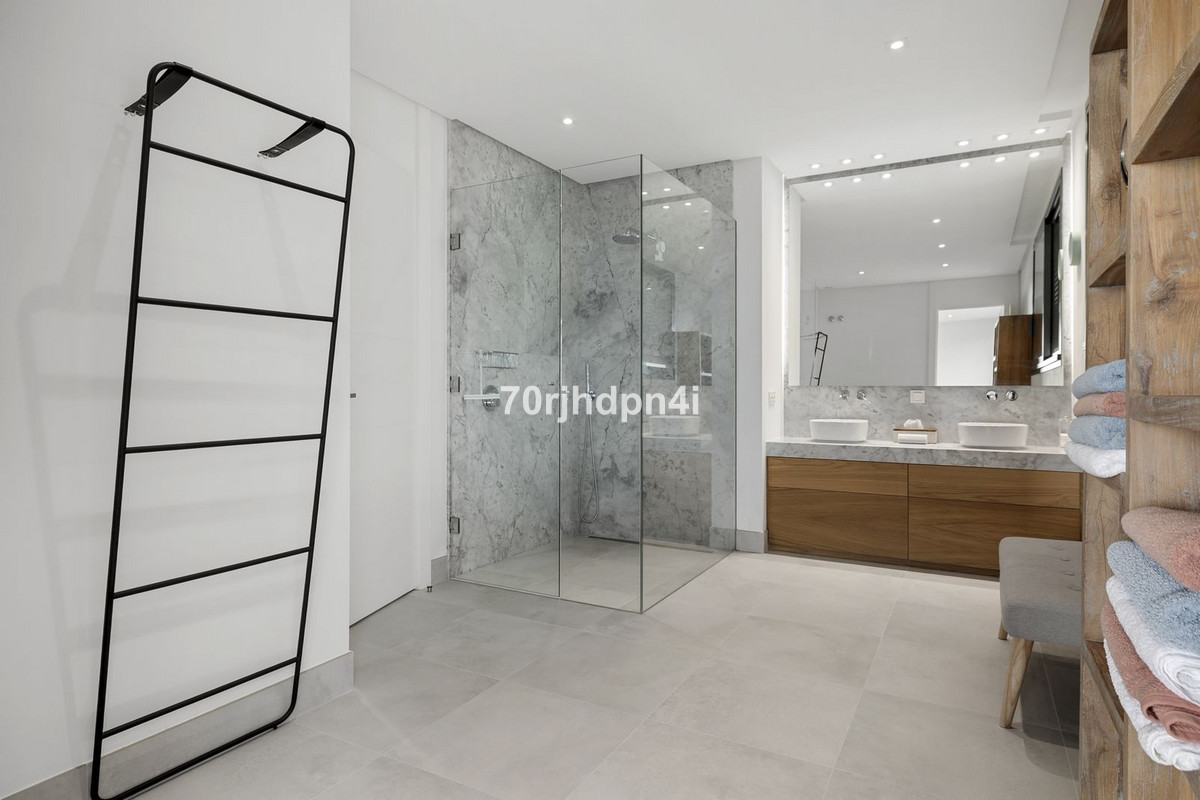 8939c70308eccacf9cb64fbca66a9a87 - 31