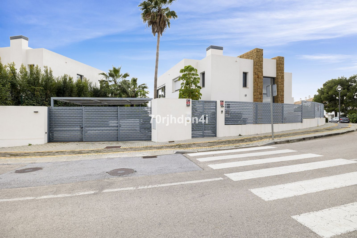 8939c70308eccacf9cb64fbca66a9a87 - 58