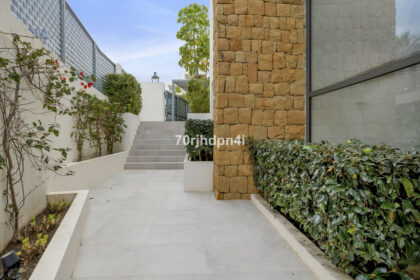 8939c70308eccacf9cb64fbca66a9a87 - 63