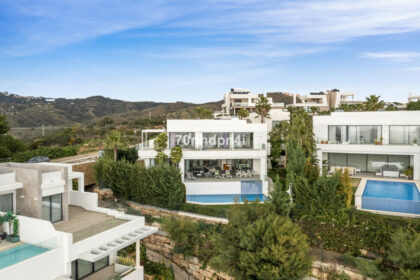 8939c70308eccacf9cb64fbca66a9a87 - 64