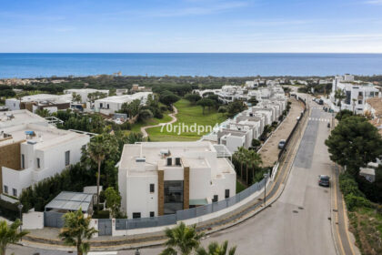 8939c70308eccacf9cb64fbca66a9a87 - 69