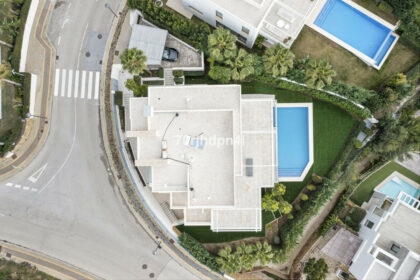 8939c70308eccacf9cb64fbca66a9a87 - 73