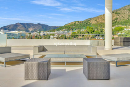 8bea7b3ca7008fcaae29654276e6d6be - 12