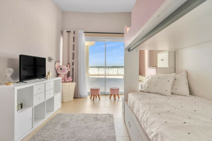 8bea7b3ca7008fcaae29654276e6d6be - 18